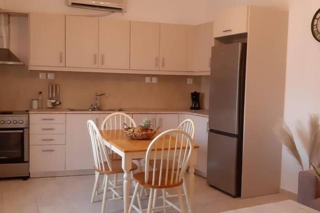 קמילרי Sonia'S Luxury Apartment With Jacuzzi מראה חיצוני תמונה